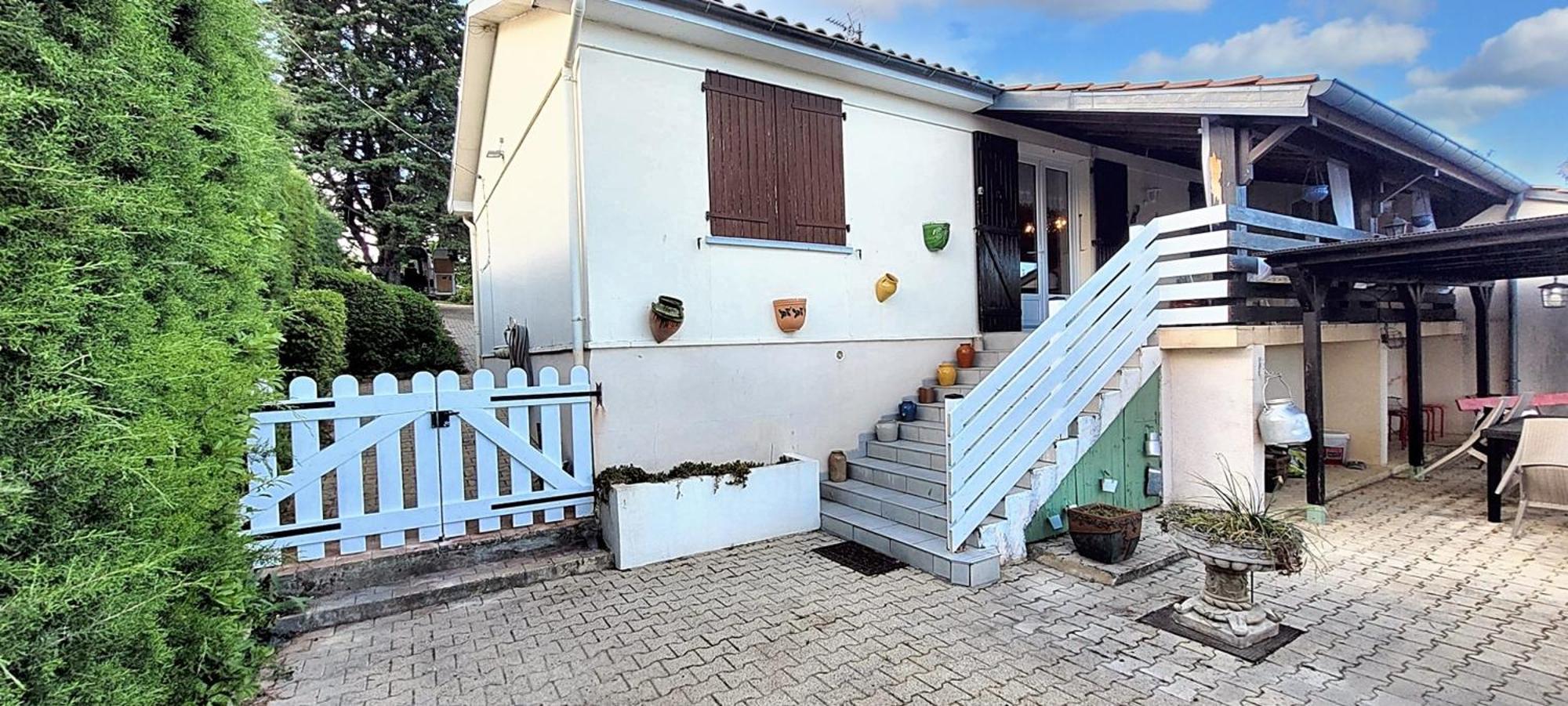 Maison Paisible A Veyras Avec Piscine Privee Et Vue Montagne Eksteriør bilde